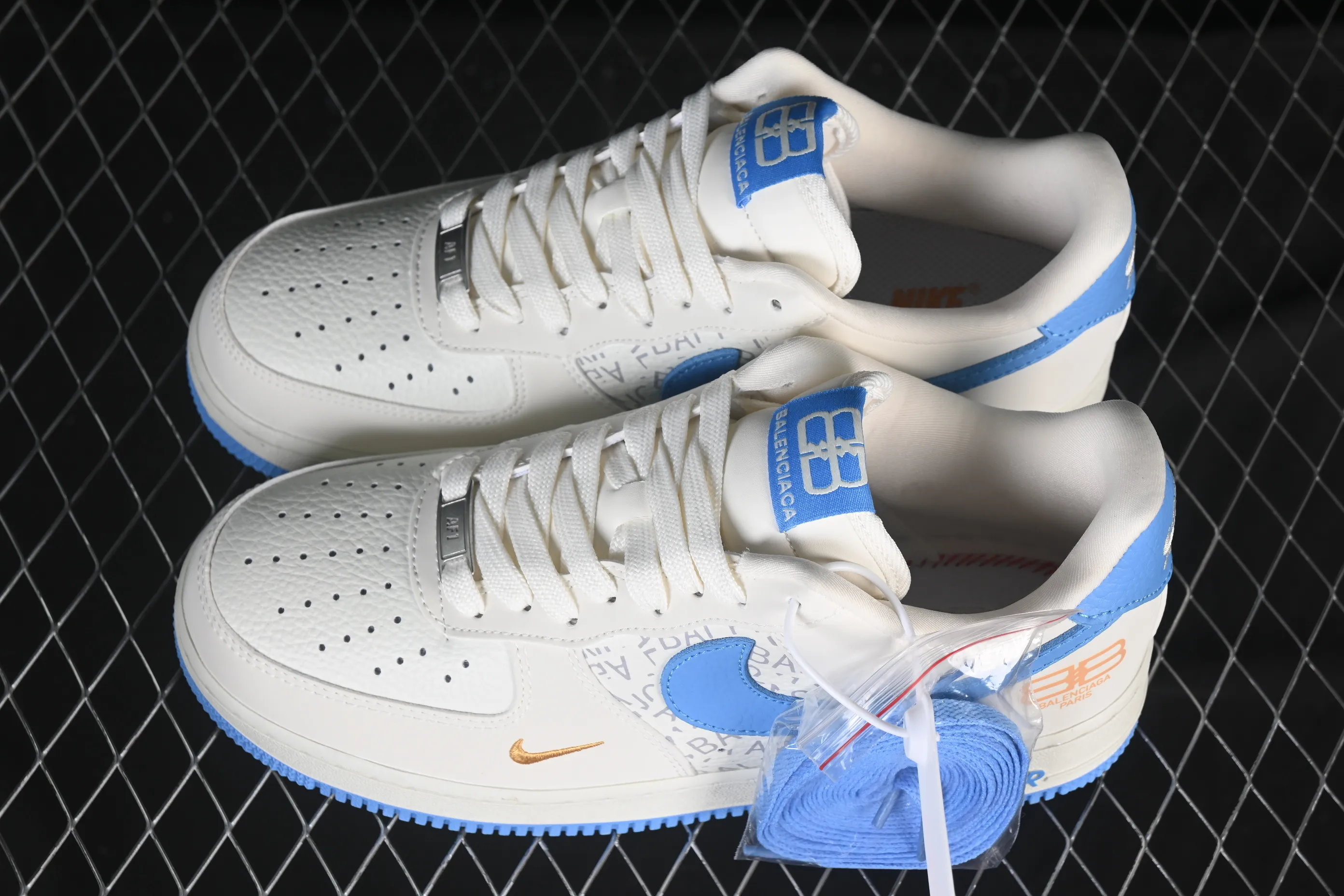 All categories Nk Air Force 1 Air Force series Nk Air Force 1 Low Air Force low-top Nike Air Force 1'07 Low Balenciaga co-branded white blue gold Air Force 1 low-top casual sneakers YF9511-803